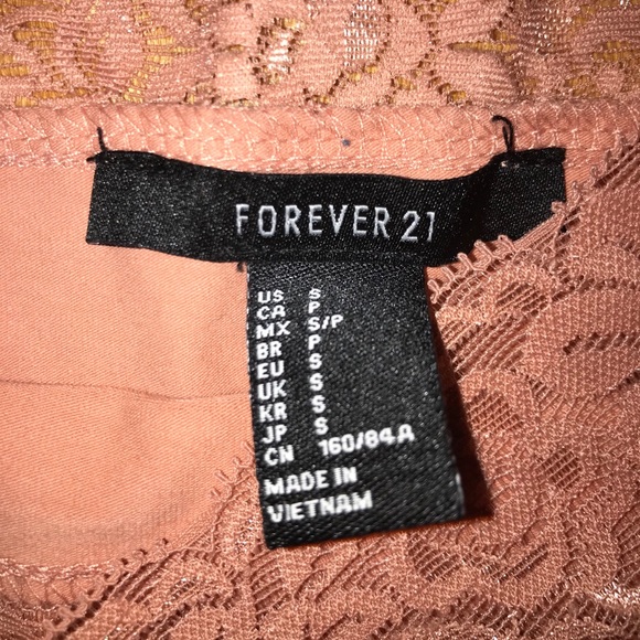 Forever 21 off the shoulder crop top with lace - Picture 3 of 3